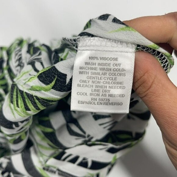 NWT xoxo Stripe & Leaves Print High Rise Paper Bag Style Shorts w Tie Waist S - Picture 8 of 11